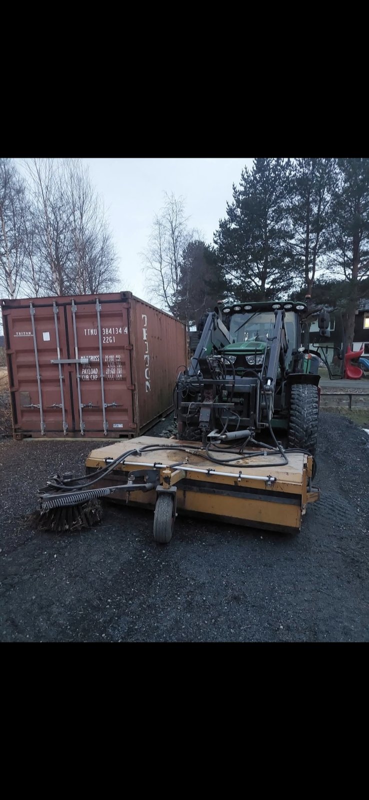 Feiemaskin på traktor